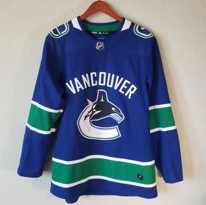 Adidas Vancouver Canucks NHL Hockey Jersey NWOT🏒